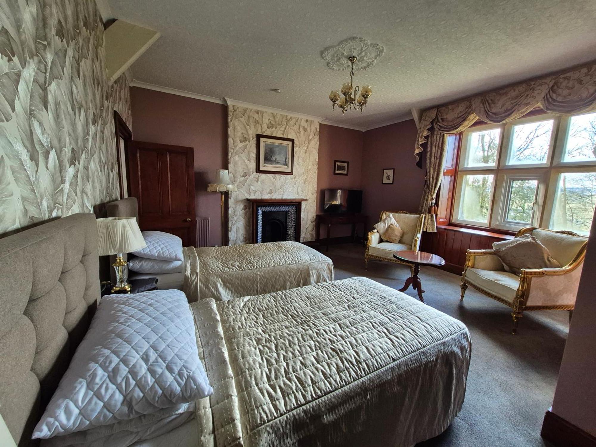 St David'S Guesthouse Haverfordwest Exterior photo